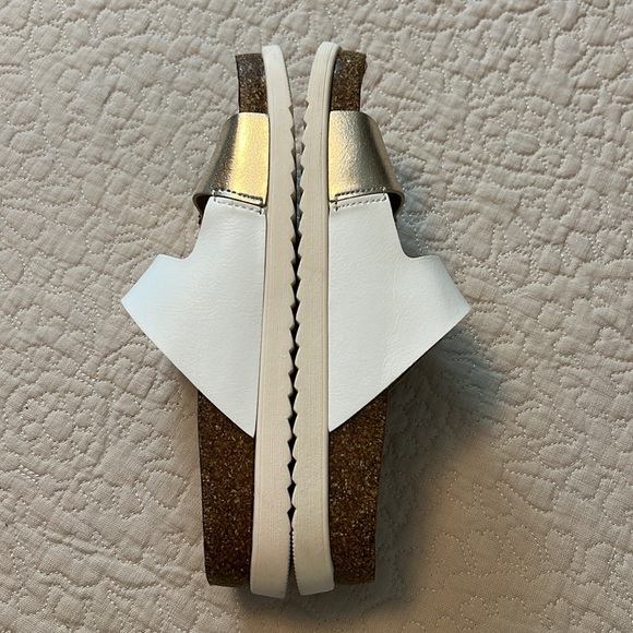 Time And Tru Women’s Size 7 Sandals - Picture 4 of 6